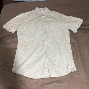 I am selling a Sonoma Dress shirt